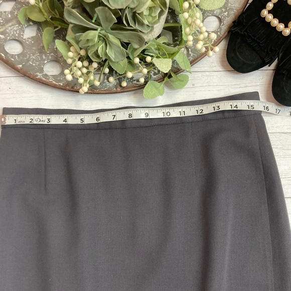 Emporio Armani Pencil Skirt - Picture 4 of 8